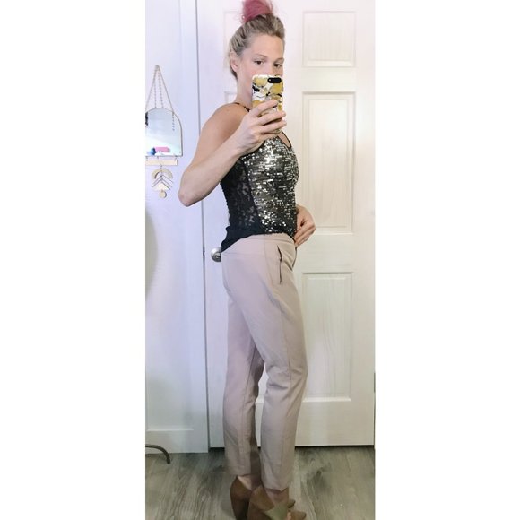 Moving Sale! Good Used Condition | Express Sequin Lace Tank Top | Size Small - Picture 4 of 9